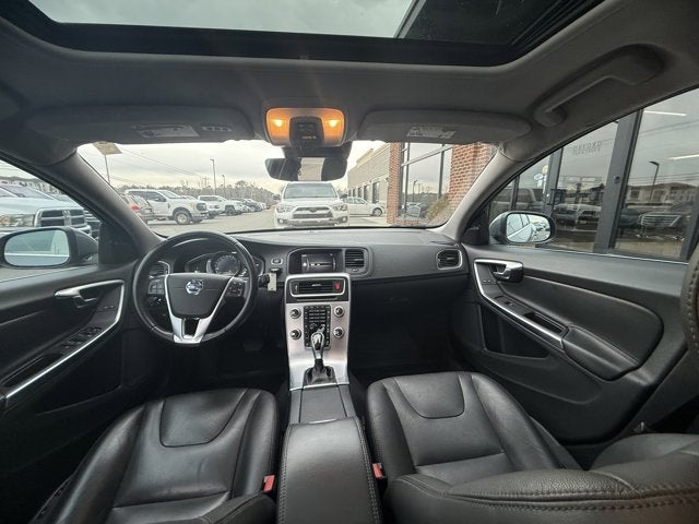 2017 Volvo V60 Premier