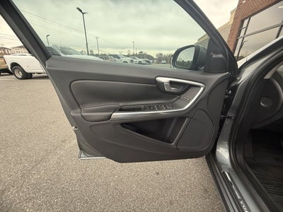 2017 Volvo V60 Premier