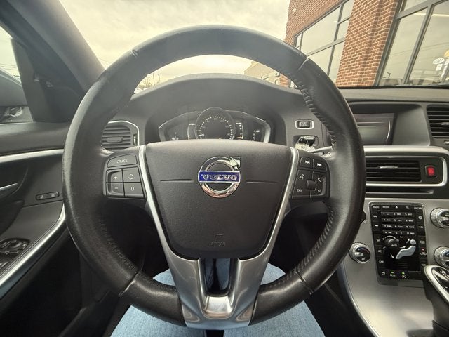 2017 Volvo V60 Premier