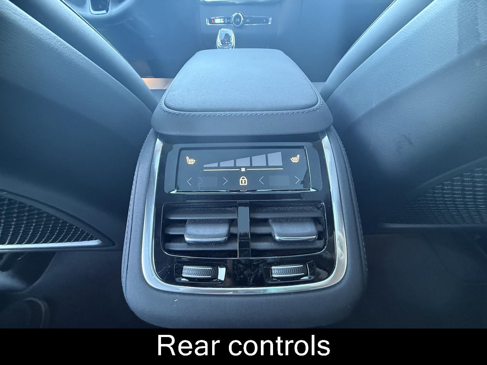 2025 Volvo XC90 Plus