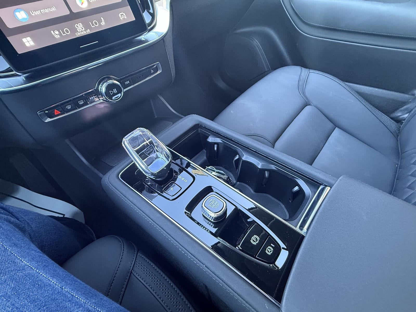 2025 Volvo XC90 Plus
