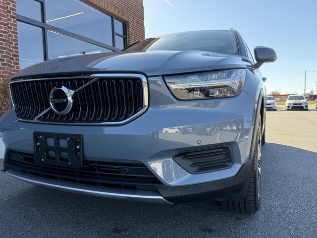 2020 Volvo XC40 Momentum