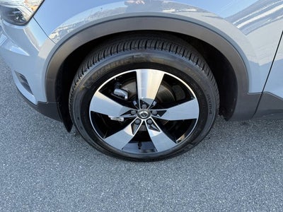 2020 Volvo XC40 Momentum