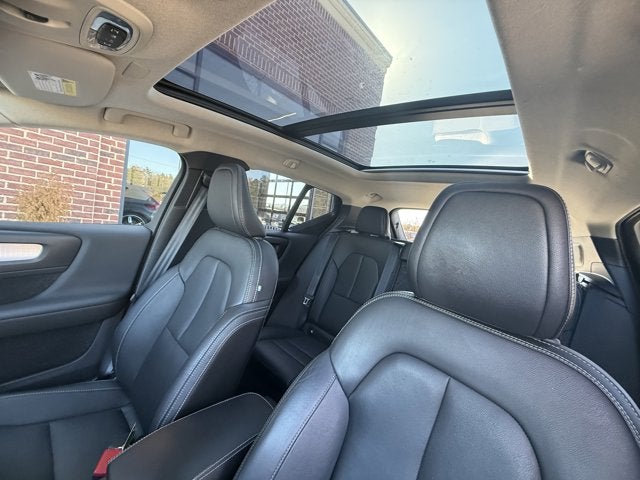 2020 Volvo XC40 Momentum