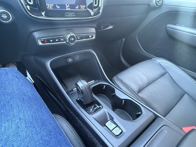 2020 Volvo XC40 Momentum