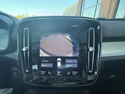 2020 Volvo XC40 Momentum