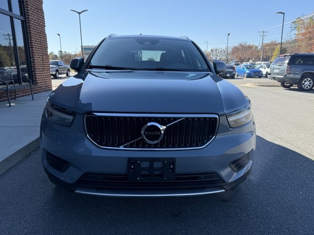 2020 Volvo XC40 Momentum