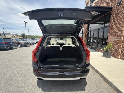 2018 Volvo XC90 Momentum