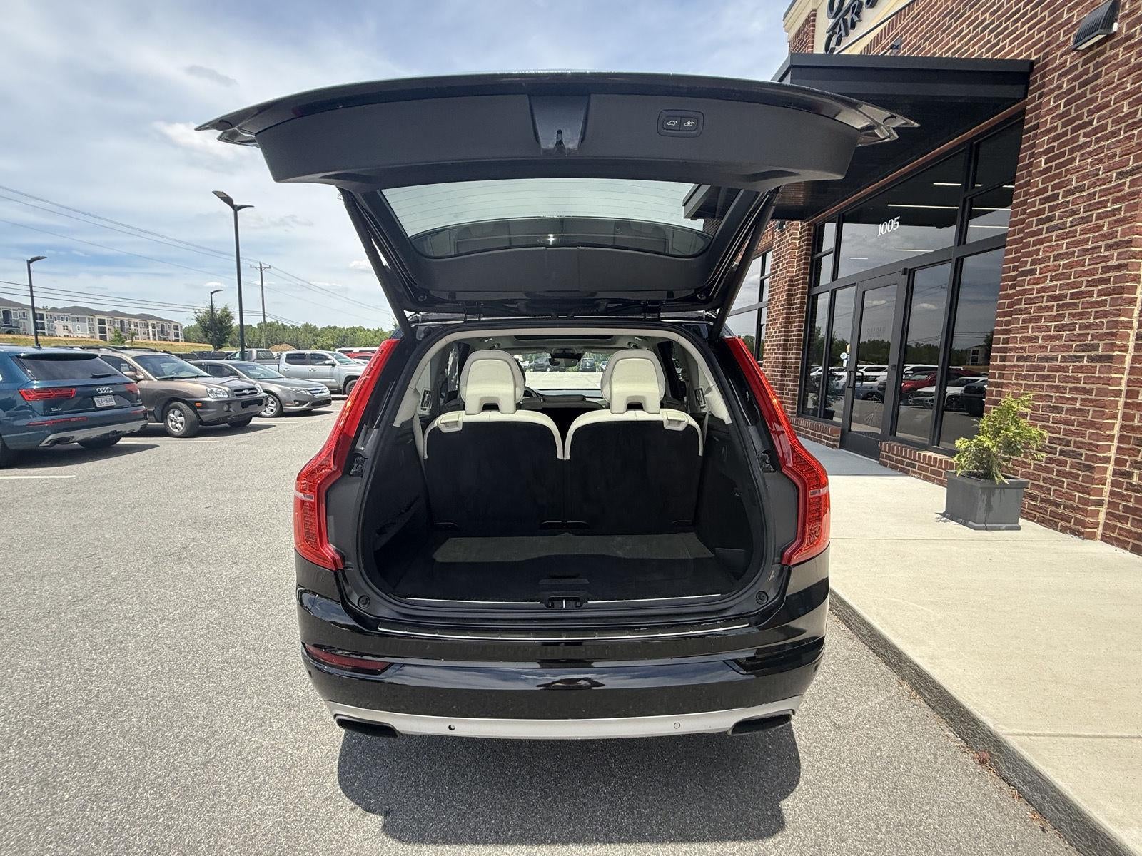 2018 Volvo XC90 Momentum