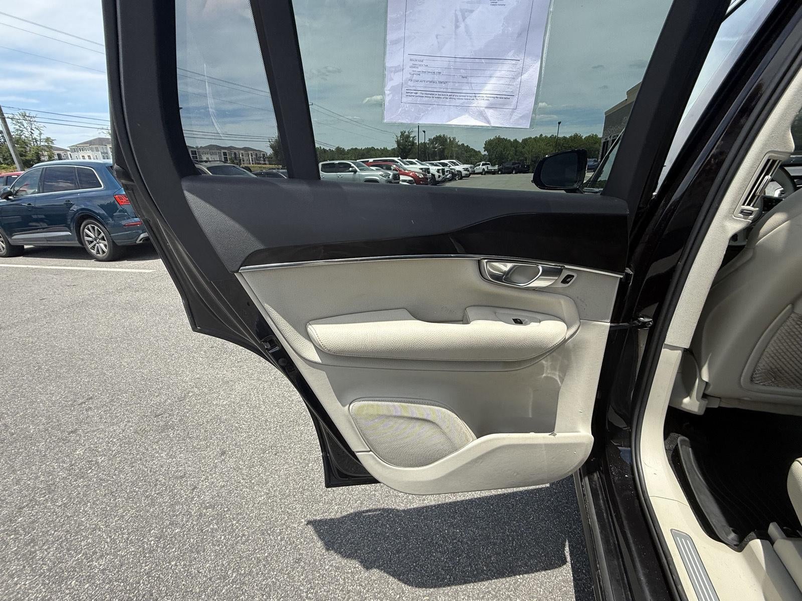 2018 Volvo XC90 Momentum