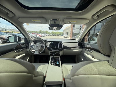 2018 Volvo XC90 Momentum