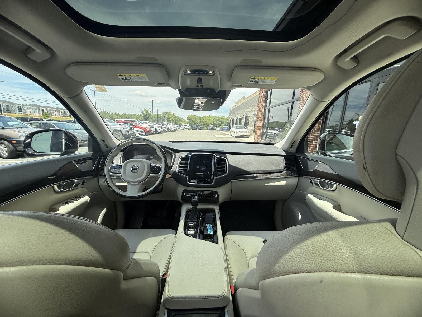2018 Volvo XC90 Momentum