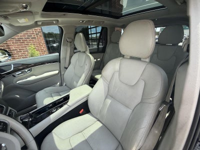 2018 Volvo XC90 Momentum