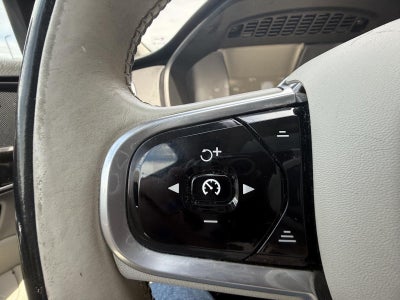 2018 Volvo XC90 Momentum