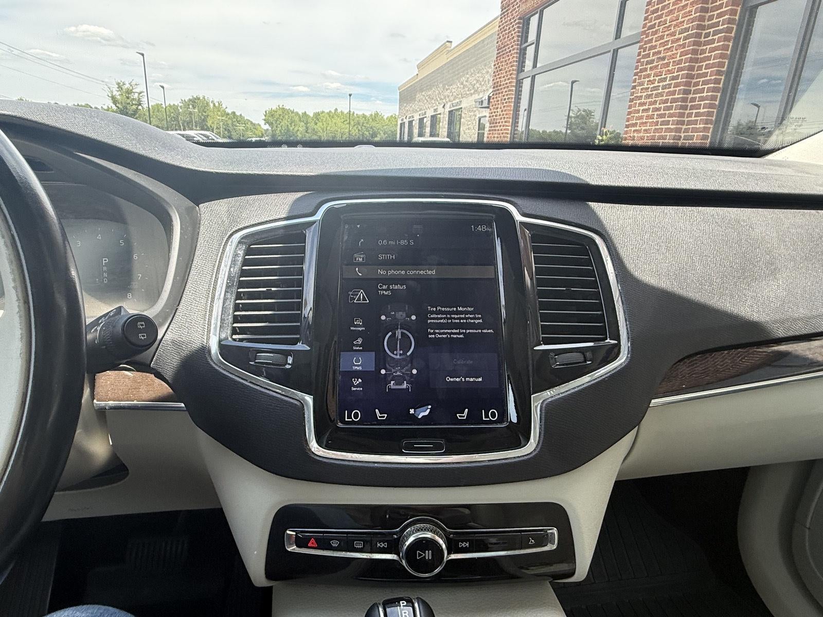 2018 Volvo XC90 Momentum